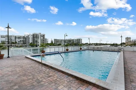3000 S Ocean Drive Hollywood FL 33019