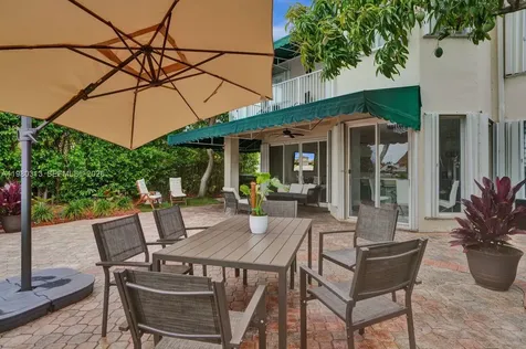 11008 NW 73rd Street Doral FL 33178