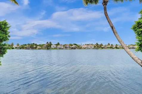 11008 NW 73rd Street Doral FL 33178
