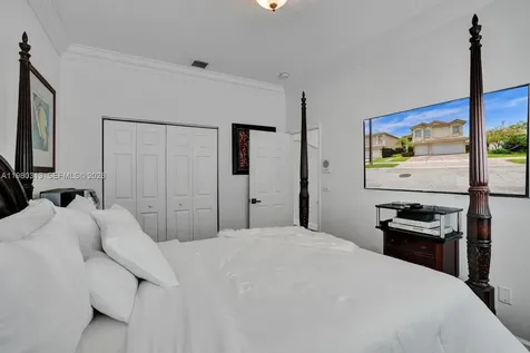 11008 NW 73rd Street Doral FL 33178