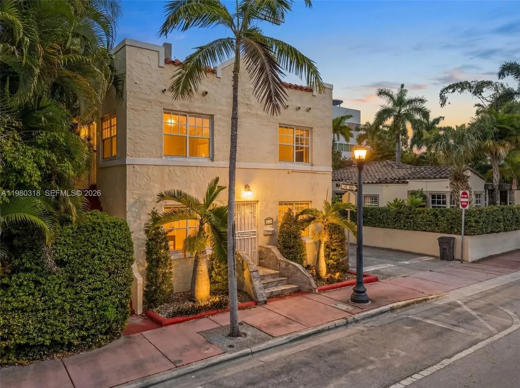 927 4th Street Miami Beach FL 33139