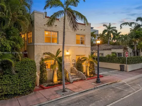 927 4th Street Miami Beach FL 33139