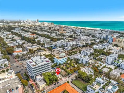927 4th Street Miami Beach FL 33139