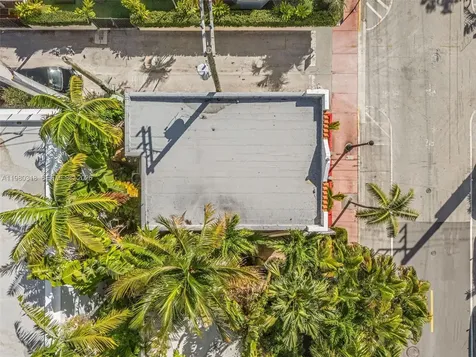 927 4th Street Miami Beach FL 33139