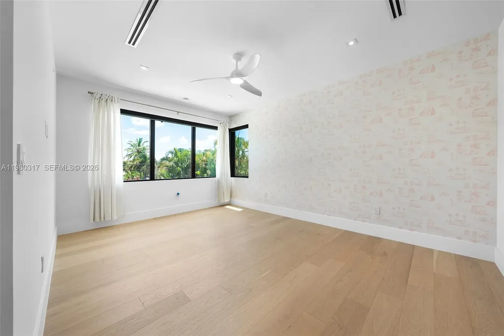 2500 Middle River Drive Fort Lauderdale FL 33305