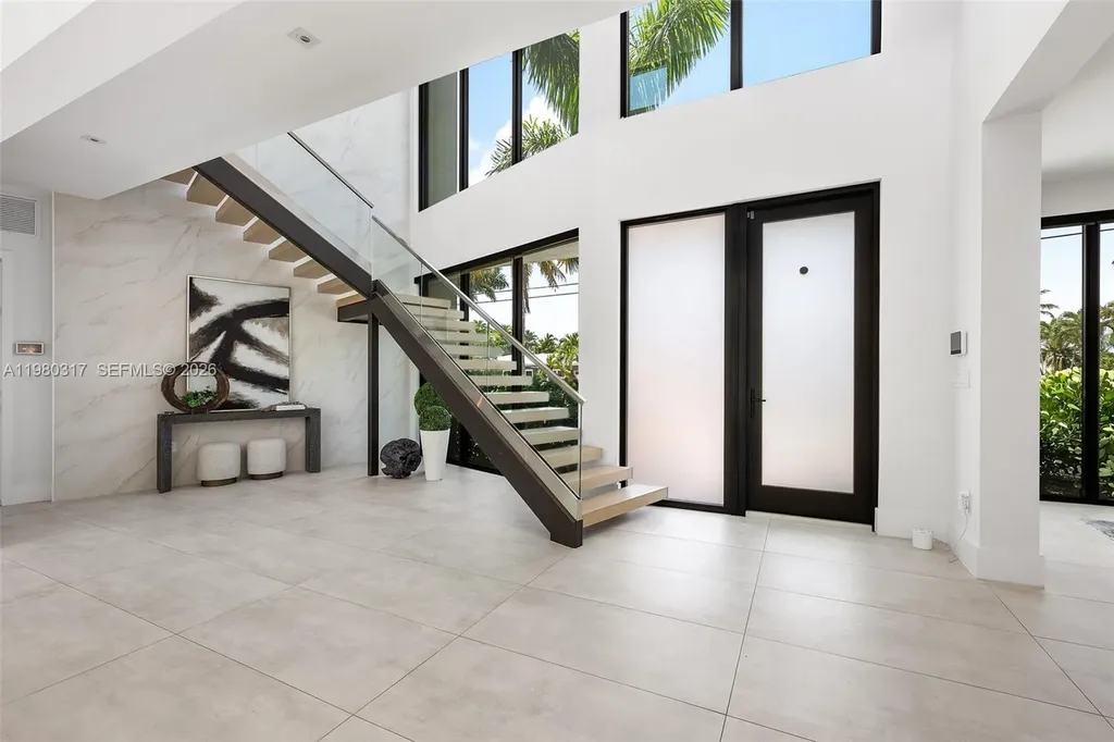 2500 Middle River Drive Fort Lauderdale FL 33305