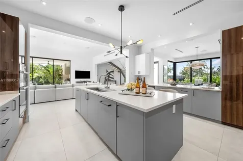 2500 Middle River Drive Fort Lauderdale FL 33305