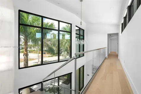 2500 Middle River Drive Fort Lauderdale FL 33305