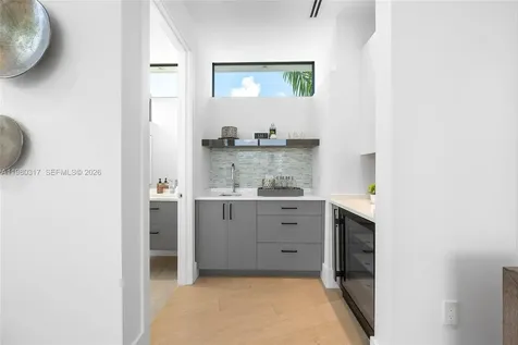 2500 Middle River Drive Fort Lauderdale FL 33305