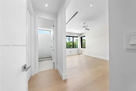 2500 Middle River Drive Fort Lauderdale FL 33305