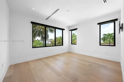 2500 Middle River Drive Fort Lauderdale FL 33305