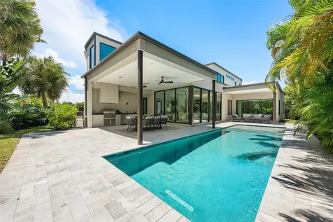 2500 Middle River Drive Fort Lauderdale FL 33305