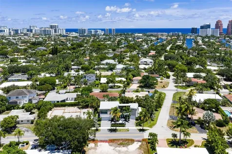 2500 Middle River Drive Fort Lauderdale FL 33305