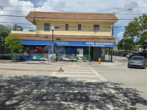 3380 Plaza Street Miami FL 33133