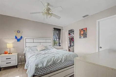 6525 W 26th Drive Hialeah FL 33016