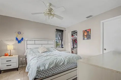 6525 W 26th Drive Hialeah FL 33016