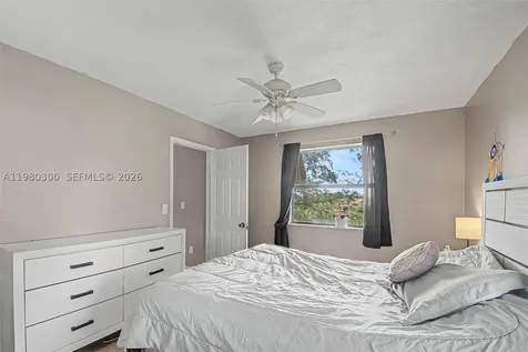 6525 W 26th Drive Hialeah FL 33016