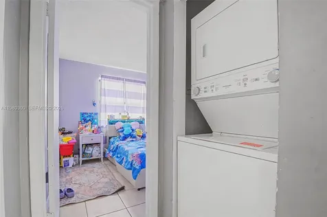6525 W 26th Drive Hialeah FL 33016
