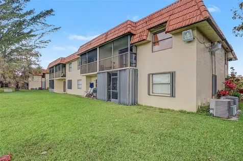 6525 W 26th Drive Hialeah FL 33016