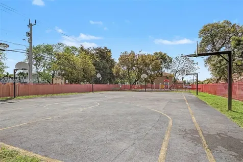 6525 W 26th Drive Hialeah FL 33016