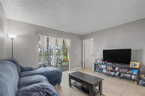 6525 W 26th Drive Hialeah FL 33016