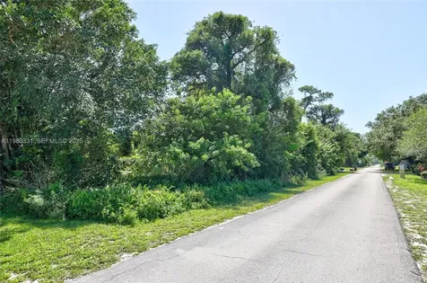 3401 Avenue L Fort Pierce FL 34947
