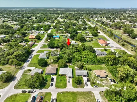 3401 Avenue L Fort Pierce FL 34947