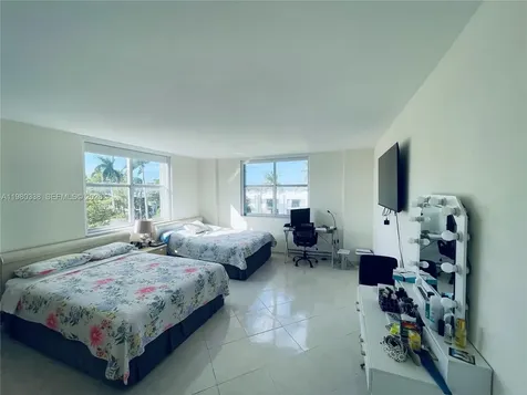 11111 Biscayne Boulevard Miami FL 33181