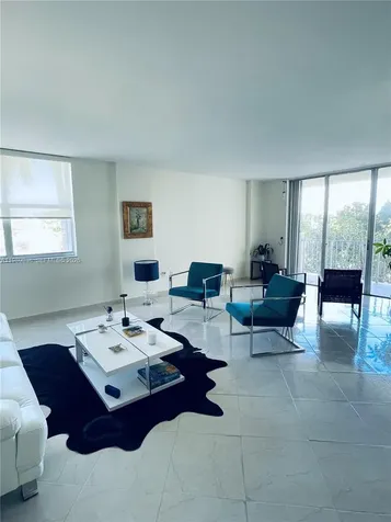 11111 Biscayne Boulevard Miami FL 33181