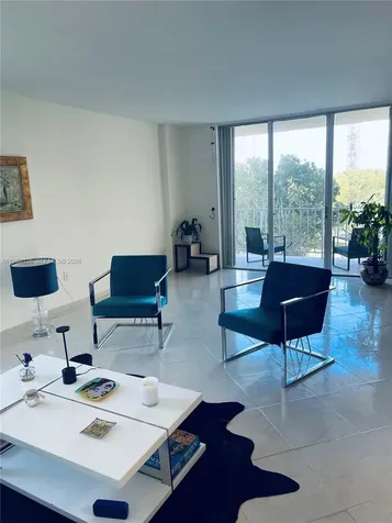 11111 Biscayne Boulevard Miami FL 33181