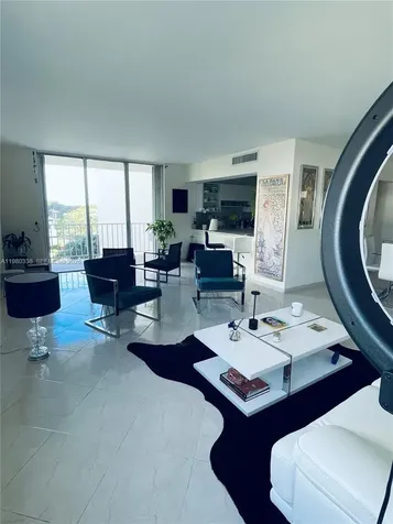 11111 Biscayne Boulevard Miami FL 33181
