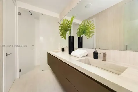 3113 Elizabeth Street Miami FL 33133
