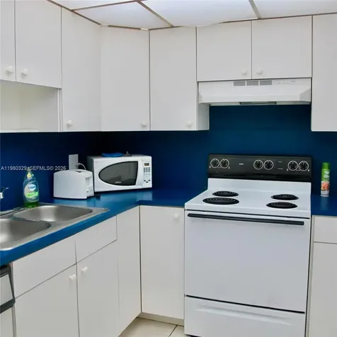 400 Kings Point Drive Sunny Isles Beach FL 33160
