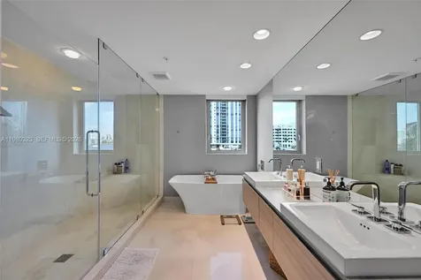17111 Biscayne Boulevard North Miami Beach FL 33160