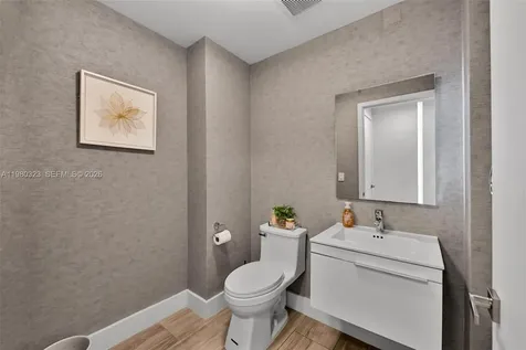 17111 Biscayne Boulevard North Miami Beach FL 33160