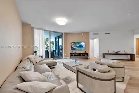 17111 Biscayne Boulevard North Miami Beach FL 33160