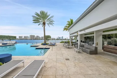 17111 Biscayne Boulevard North Miami Beach FL 33160