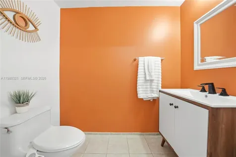 60 SW 13th Street Miami FL 33130