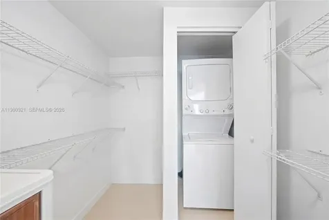 60 SW 13th Street Miami FL 33130