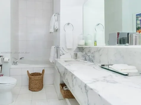 2001 Meridian Avenue Miami Beach FL 33139