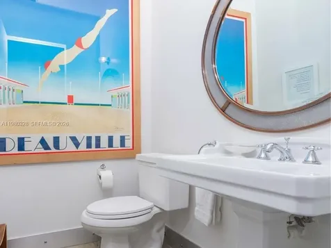2001 Meridian Avenue Miami Beach FL 33139