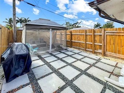 5220 SW 57th Street Davie FL 33314