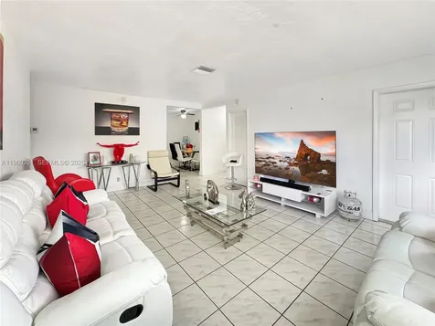 5220 SW 57th Street Davie FL 33314