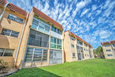 2720 N Pine Island Road Sunrise FL 33322