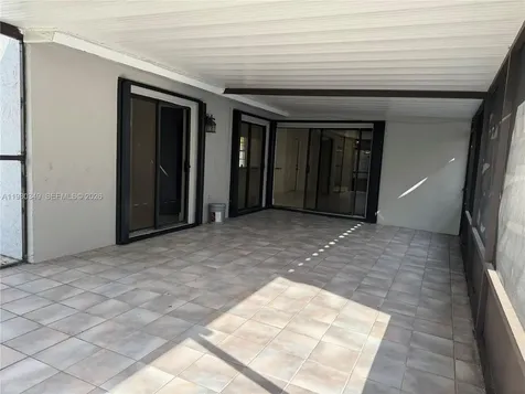 17340 NW 63rd Avenue Hialeah FL 33015