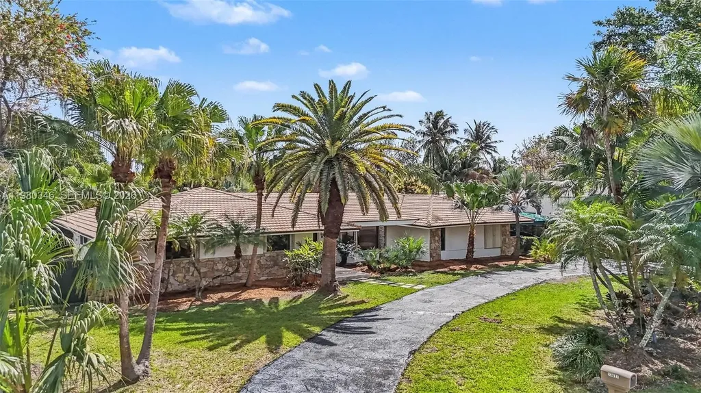 13621 SW 103rd Avenue Miami FL 33176
