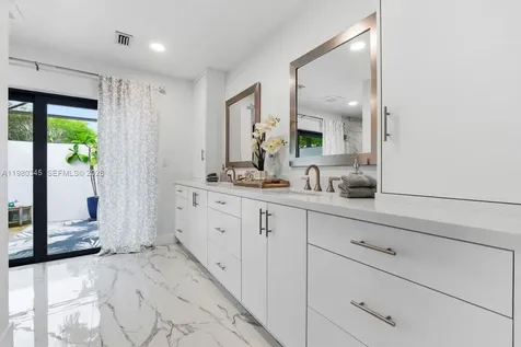17204 SW 79th Court Palmetto Bay FL 33157