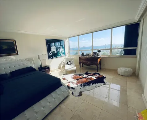 11113 Biscayne Boulevard Miami FL 33181