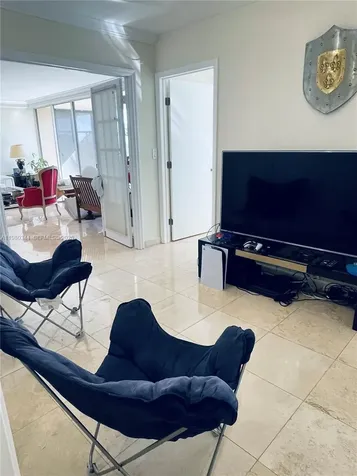 11113 Biscayne Boulevard Miami FL 33181