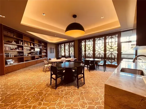 11113 Biscayne Boulevard Miami FL 33181